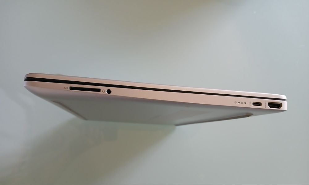 Portátil HP 15S-FQ5026NP (15.6" - Intel Core i7 - RAM: 16 GB - 1 TB SS