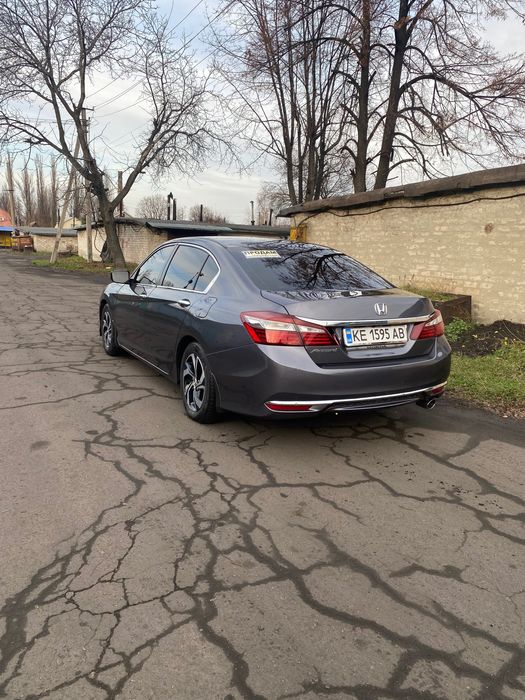 Продам Хонда акорд 9