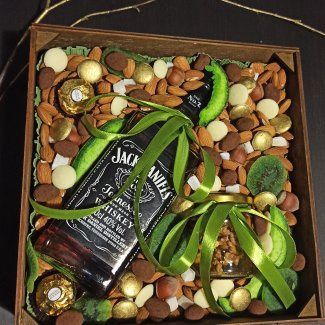 Фруктово-конфетные букеты