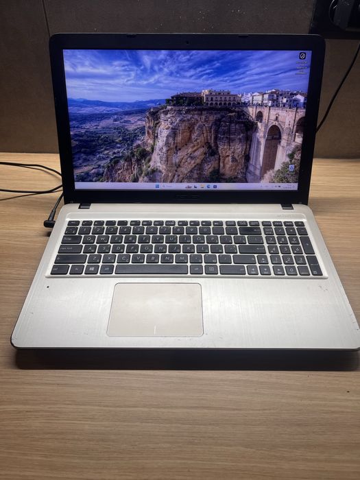 Ігровий ноутбук Asus 920mx