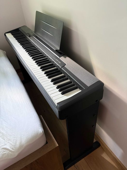 Casio CDP-100 – pianino cyfrowe 88 klawiszy + stojak i pedał