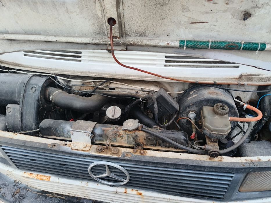 Продам Мерседес 210