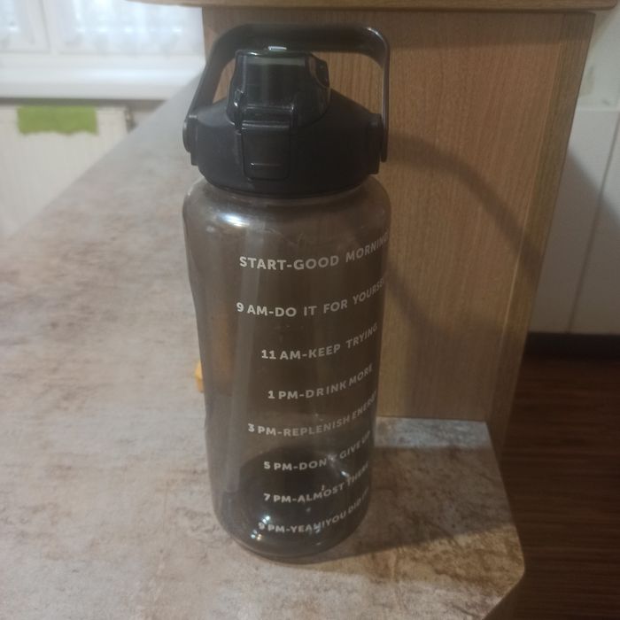 Duży bidon 2 litry
