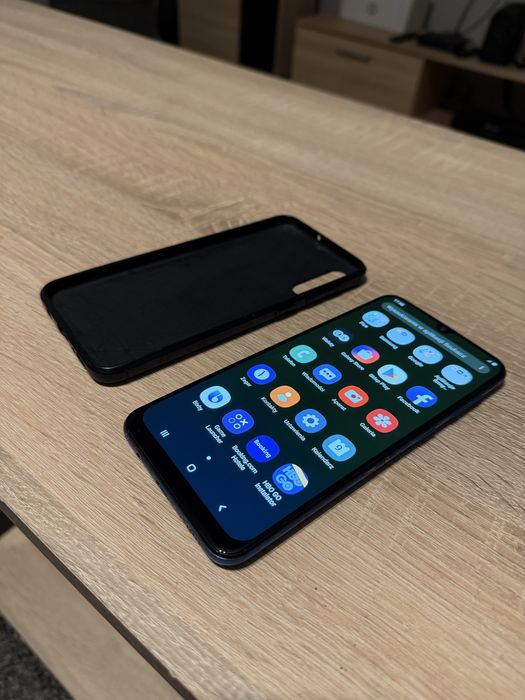 Samsung Galaxy A50 + etui
