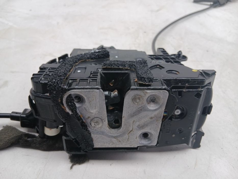 Fechadura / fecho porta frente esquerdo SMART ForTwo Coupé (453)