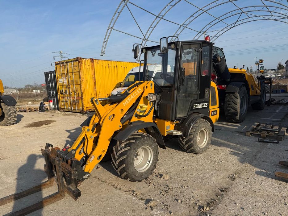 Wynajem miniładowarki 4t