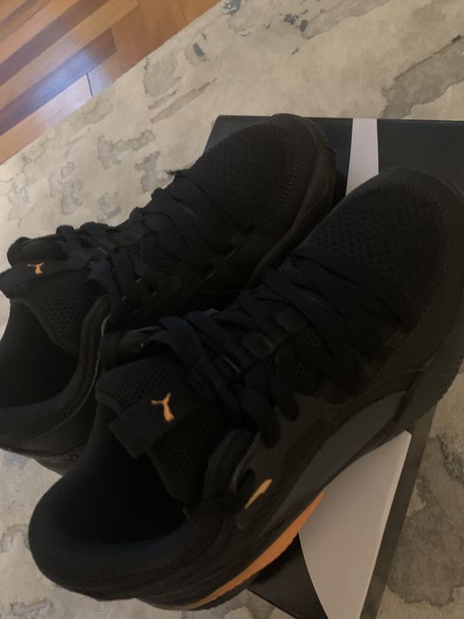 Продам кросівки PUMA