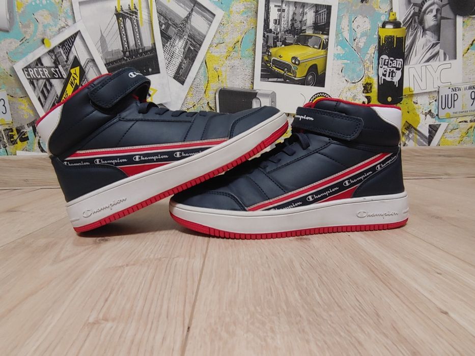 Кросівки hampion в хорошому стані 8з10 розмір 38.