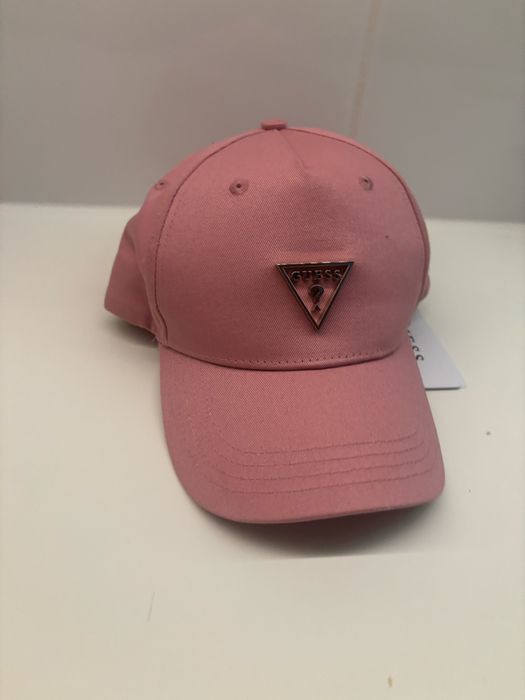 Czapka z daszkiem new guess metal pro