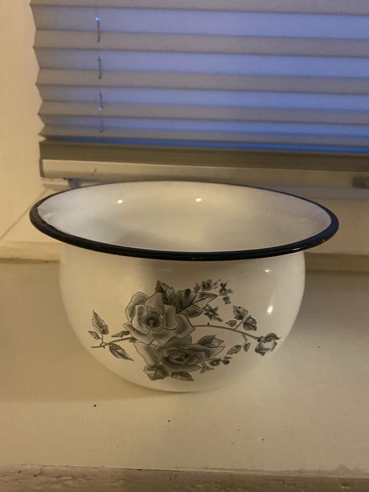 Nocnik emaliowany z PRL