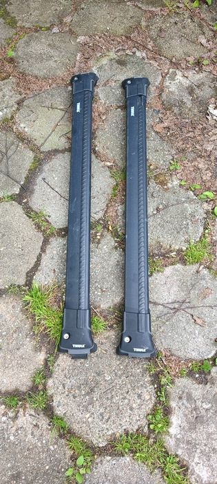 Bagażnik dachowy THULE WingBar Edge czarny na relingi