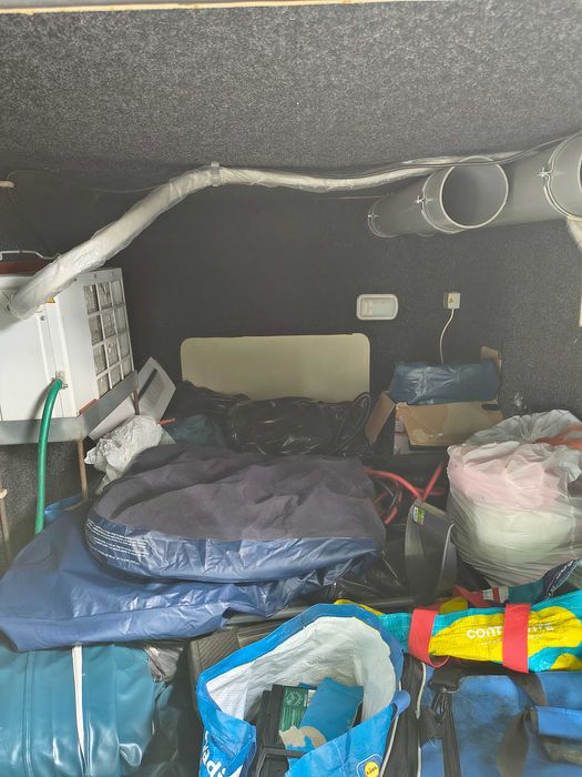 autocaravana muito bom estado  aceita retomas para facilitar negócio
