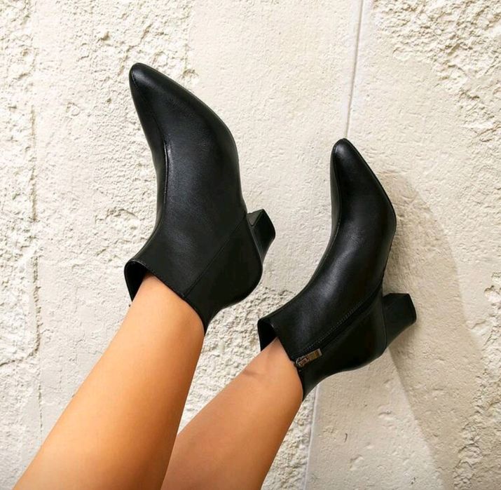 Botki czarne do kostki. Eleganckie. Nowe. Polecam.