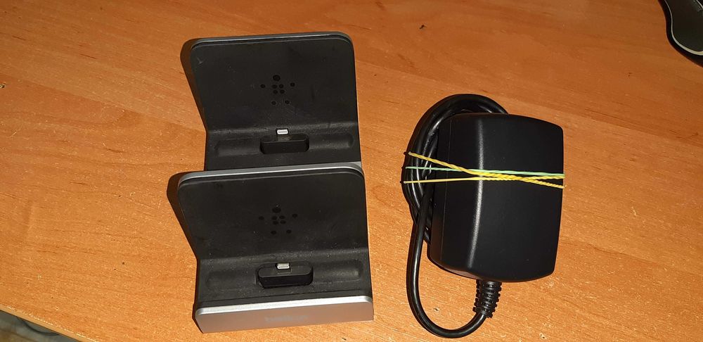 Зарядная док-станция Belkin F8J135, зарядний пристрій Apple Dual Light