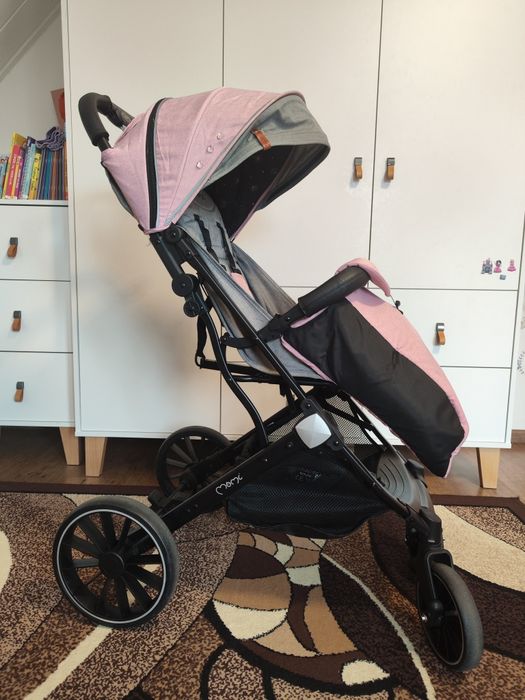 Wózek spacerowy Momi Dakar