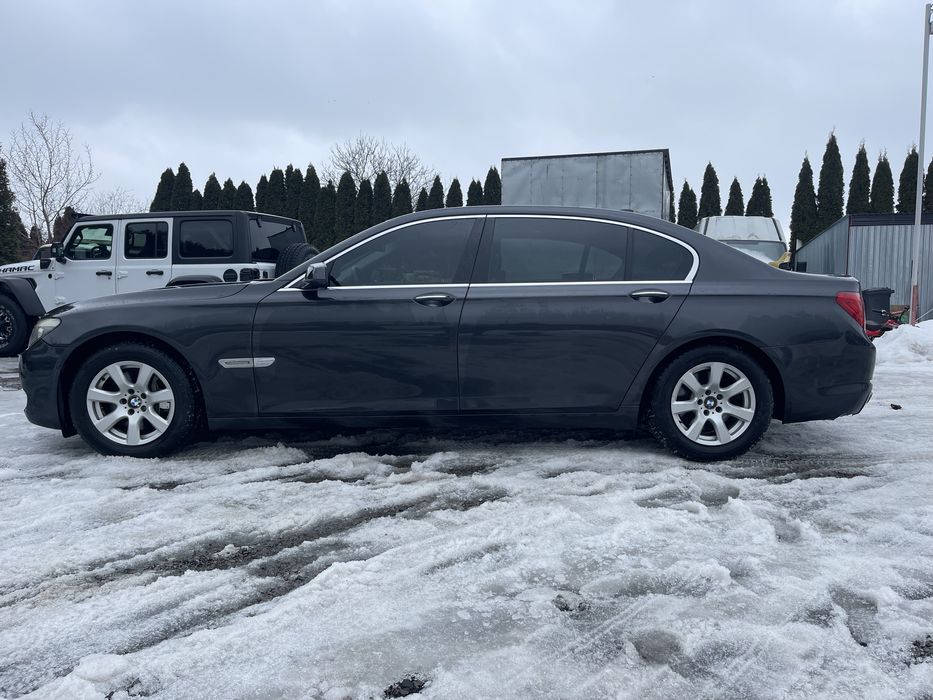 Bmw 740LI  niski przebieg