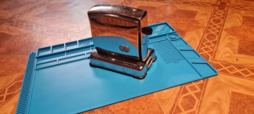 Pamiątki z PRL opiekacz toster