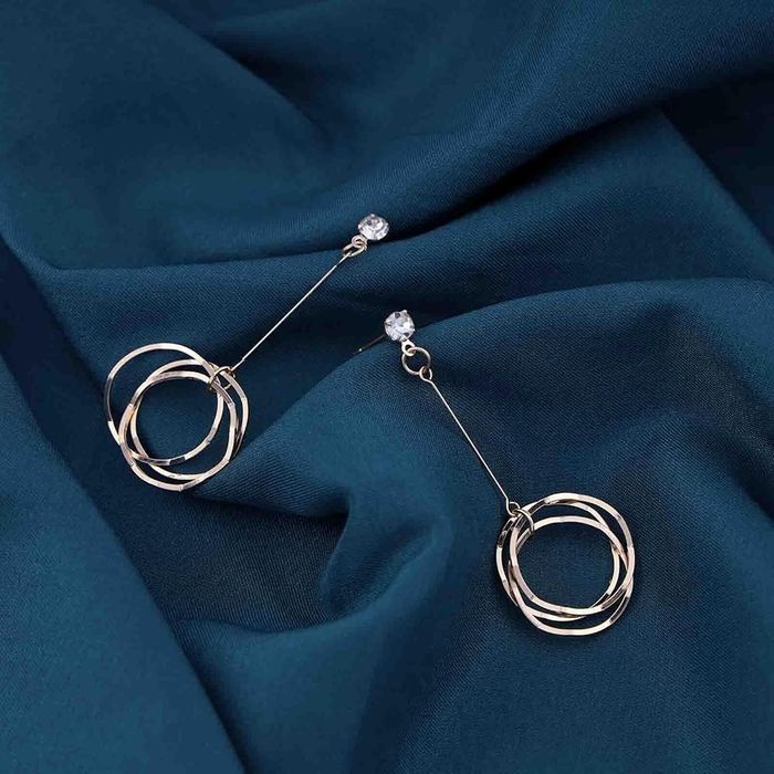 Сережки стильні гарні