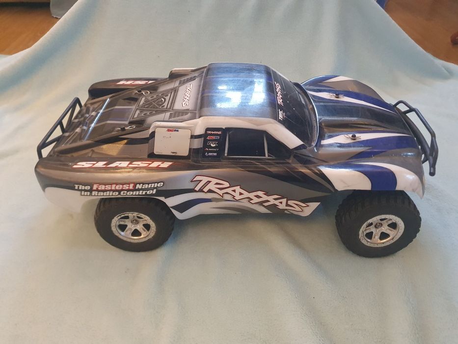 Traxxas Slash 2WD auto zdalnie sterowane