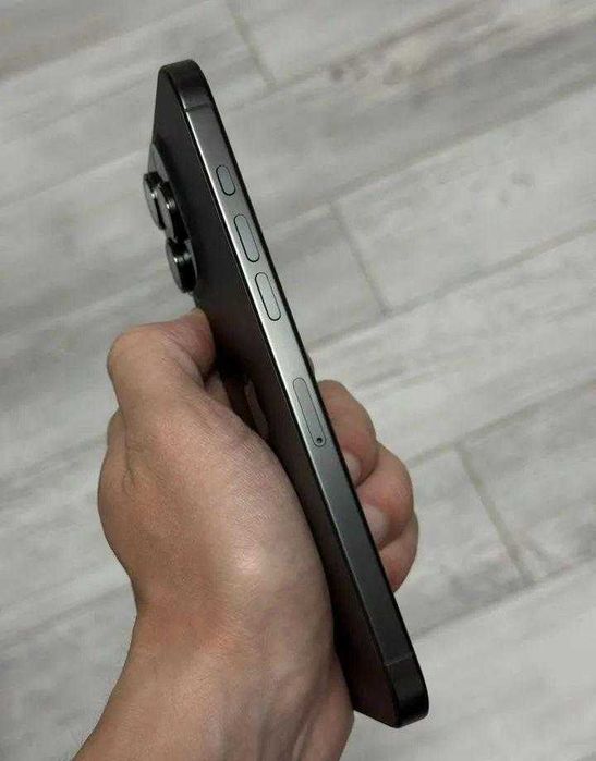 iPhone 16 Pro Max, 512 ГБ, SIM + eSIM