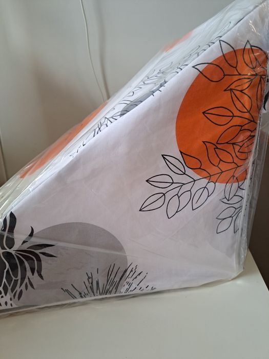 Подушка реабілітаційна,клин протинабряковий після мастектомії