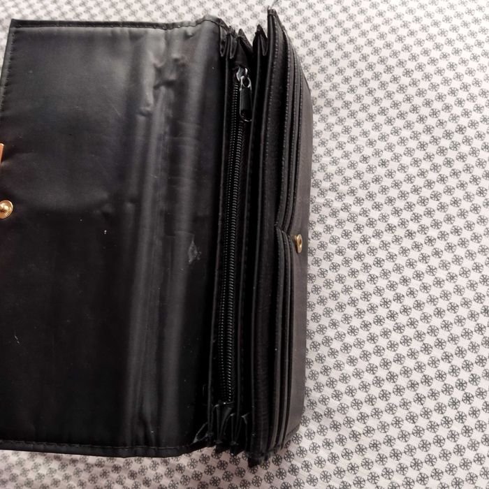 Portfel damski czarny z siwą wstawką dużo kieszonek