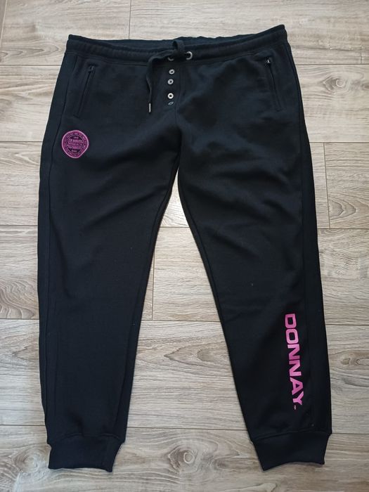 Nowe spodnie dresowe damskie Donnay rozm 52/54.