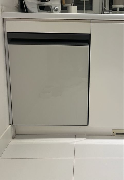 Szklany front bialy do zmywarki samsung bespoke