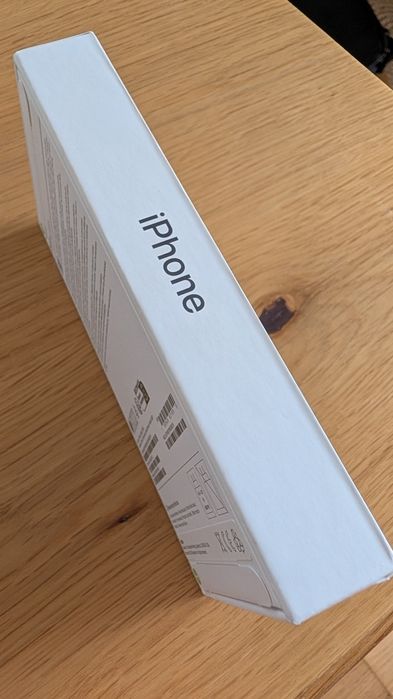 iPhone 16 novo e selado, nunca utilizado