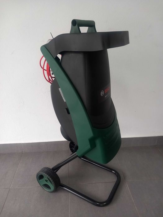 Rozdrabniacz elektryczny do gałęzi Bosch axt rapid 2200 jak nowy !!