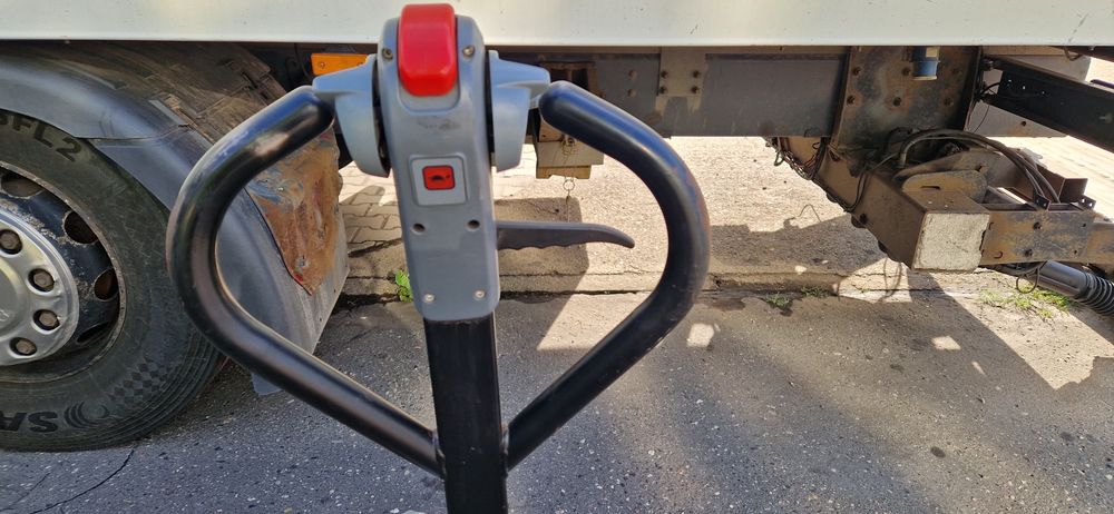 Paleciak elektryczny Still  ECH12