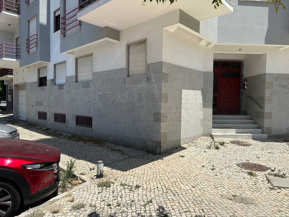 Arrenda-se T1 na Costa de Caparica