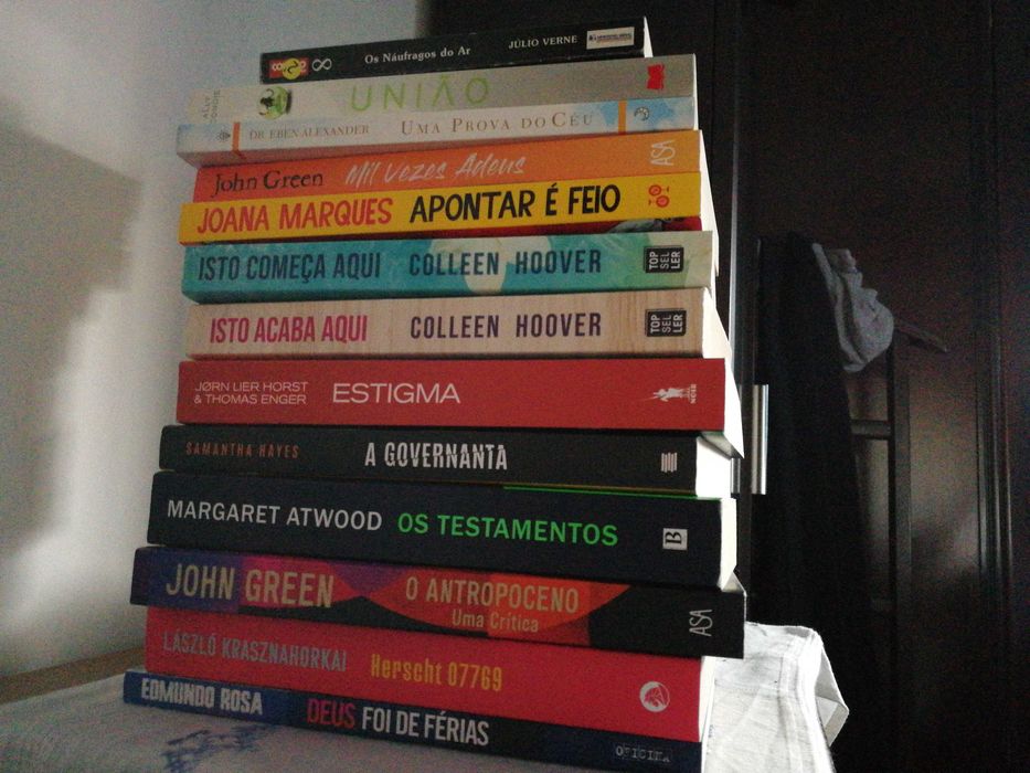 Joana Marques, Colleen Hoover, John Green, etc