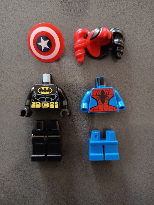 LEGO® - Minifiguras, Polybags e Outros