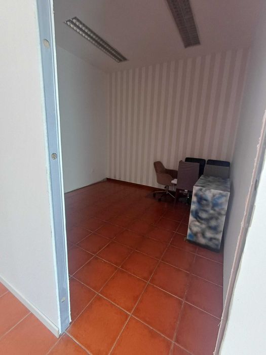 Espaço comercial 100M2