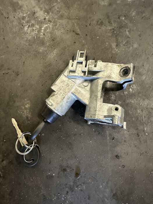 Stacyjka golf 2 3 passat b3 b4 vento volkswagen t4