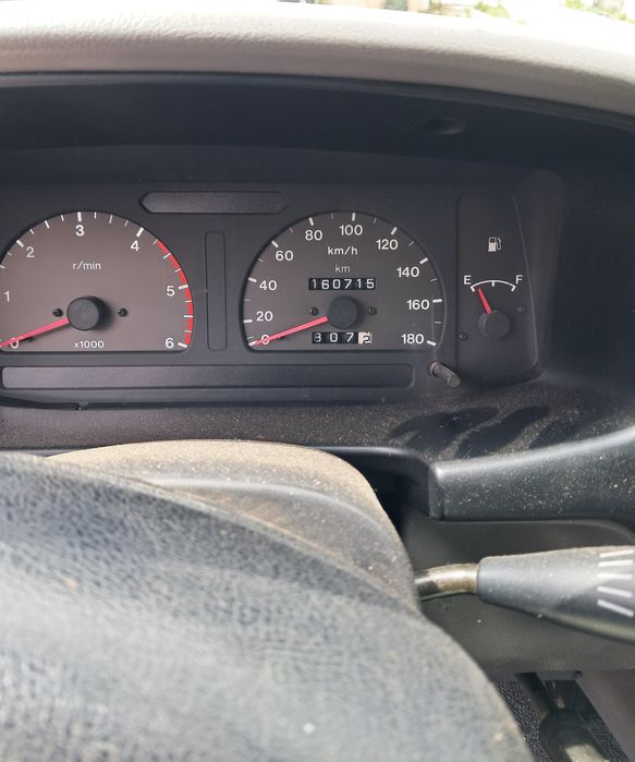 Opel campo 2.5 td  160 000 km 5 lugares