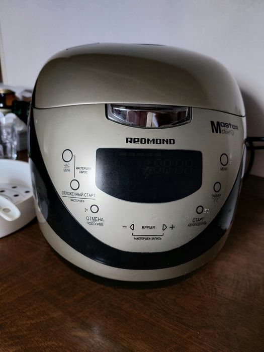 Мультиварка Redmond RMC-M150