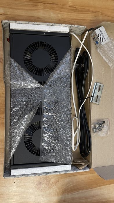 Вентиляторный модуль вентилятор 2 з термост, RAL9005 DP-VEN-02