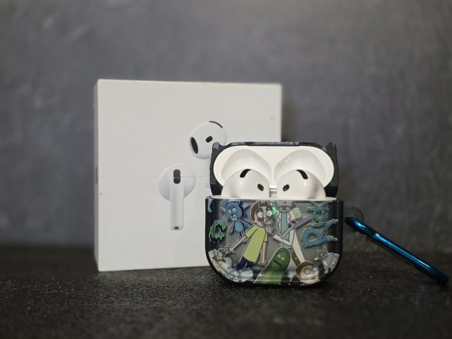 Apple AirPods 4 ANC