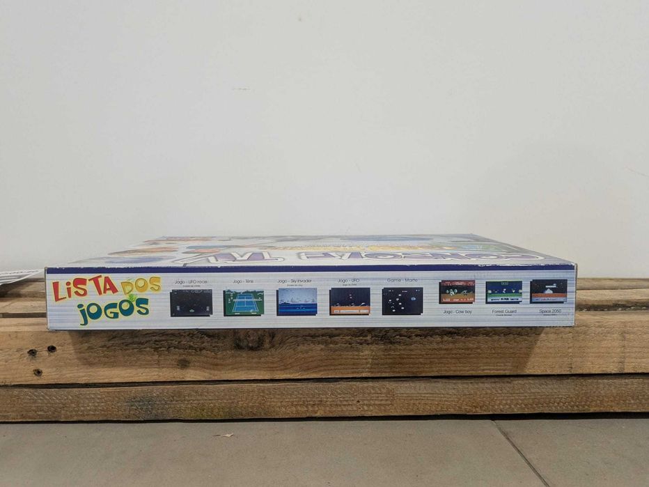 Console TV BOS-2800 - consola retro (famiclone)