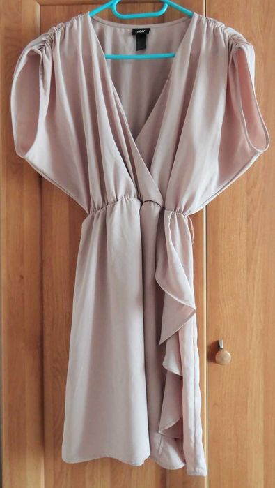 Sukienka falbanka H&M r. XS