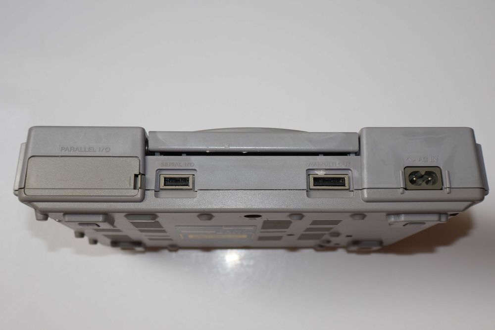 Konsola Sony PlayStation 1 PSX/PS1 model SCPH-7502 wersja PAL Pad DualShock model SCPH-1200 typ "M" Karta Pamięci Gra Komplet Kabli Stan Dobry