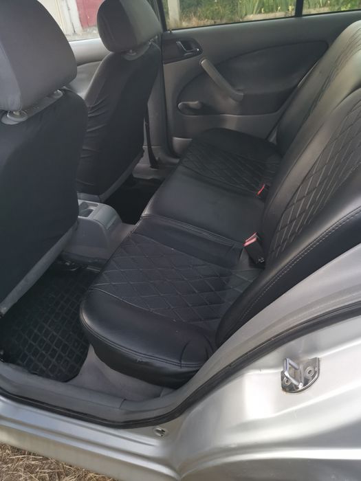 Авто Шкода  Octavia 2003 г. 1.4 бензин/газ