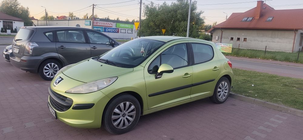 PEUGEOT 207 1.4 LPG  DWA KOMPLETY KÓŁ Doinwestowany !