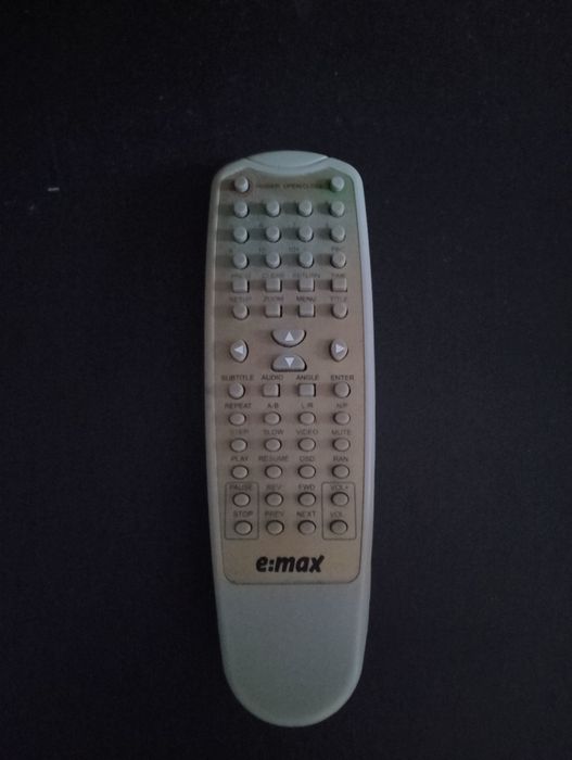 Odtwarzacz DVD e:max AS 602