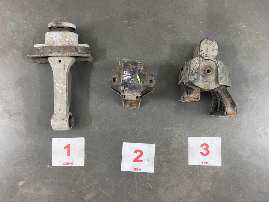 Подушка опора двигуна Hyundai Sonata YF 09-14р.