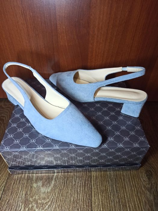 Стильні туфлі- лодочки