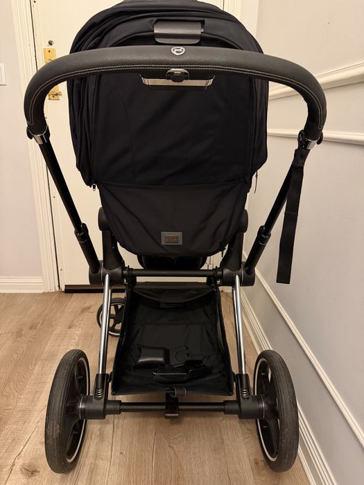 Cybex Priam Preto 2023 pouco uso