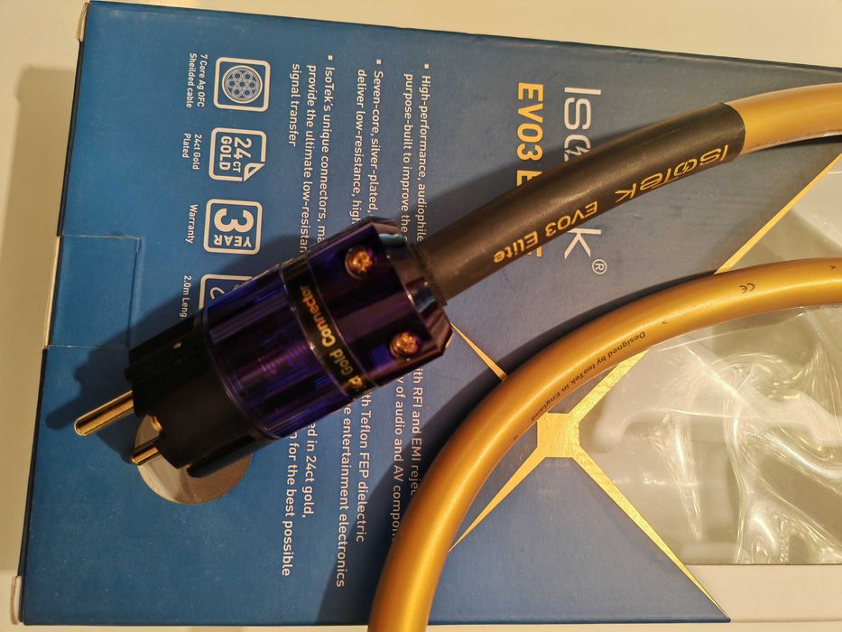Isotek Evo3 Elite - 2-meter Power Cord, Like New64169622509953121